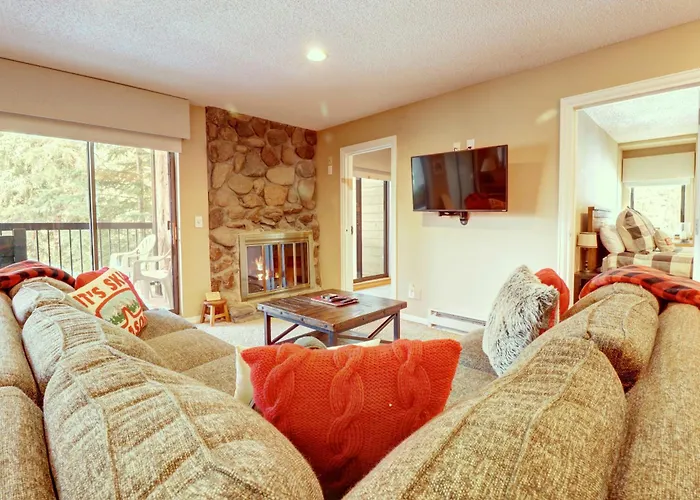 Apartment Cm216 2br 2ba *